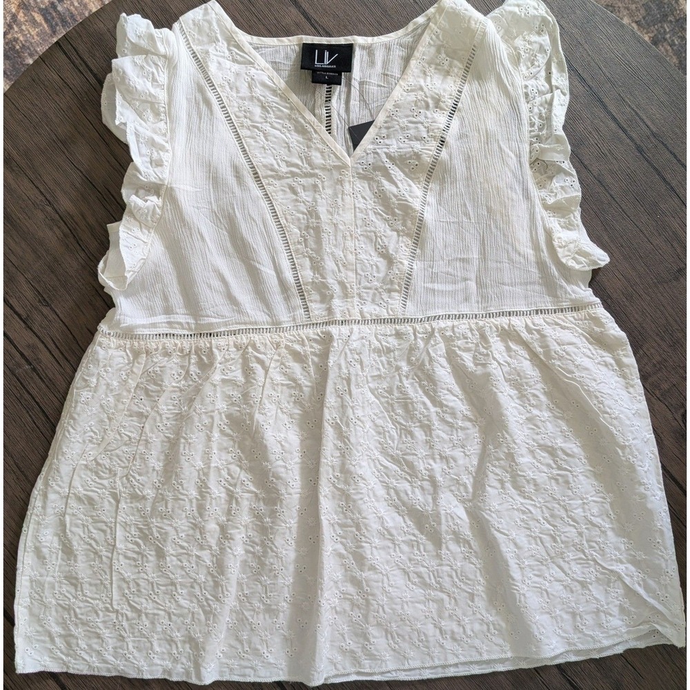 NWT LIV Los Angeles White Eyelet Embroidered Babydoll Top Boho Ruffle Size L